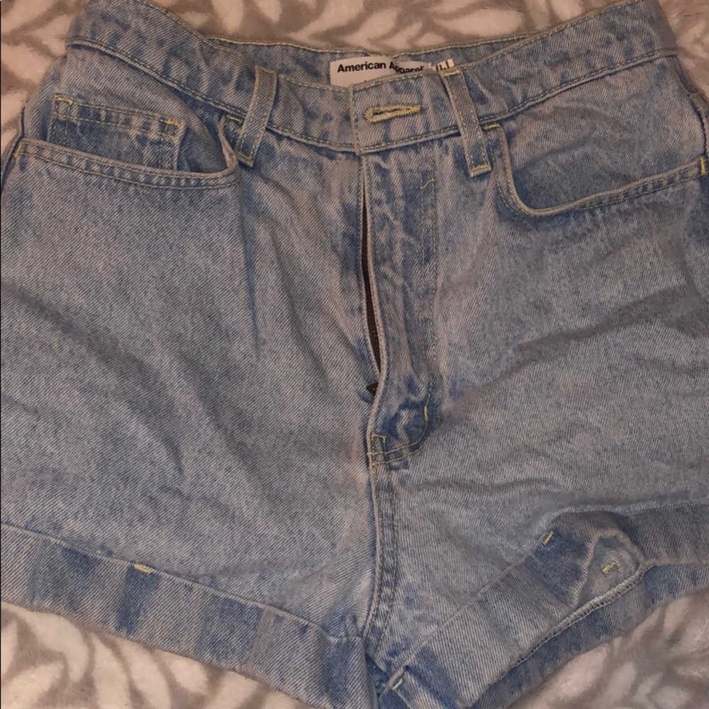 AMERICAN APPAREL LIGHT DENIM SHORTS